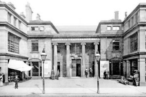 huddersfield-victoria-hall